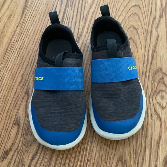 Boys CROCS water shoes.  Good used condition - Picture 1 of 5